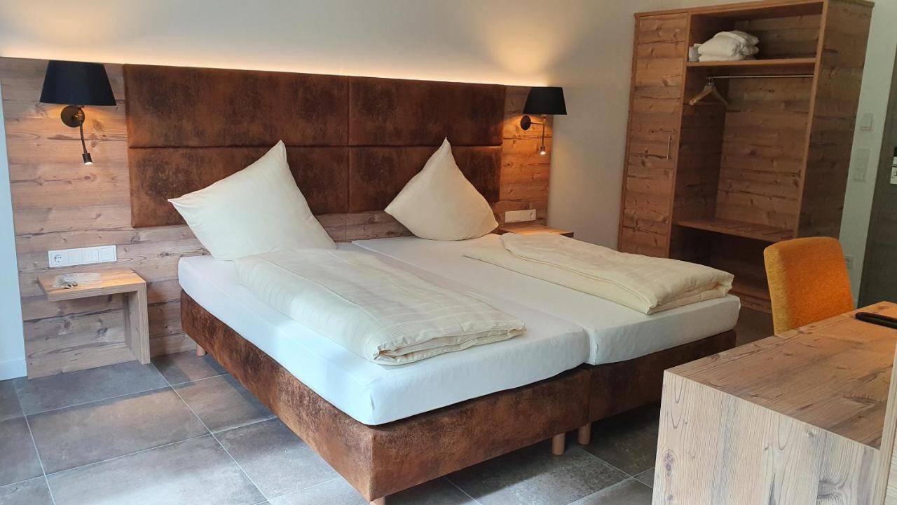 Landhotel Weihermuehle Thaleischweiler-Froschen ภายนอก รูปภาพ