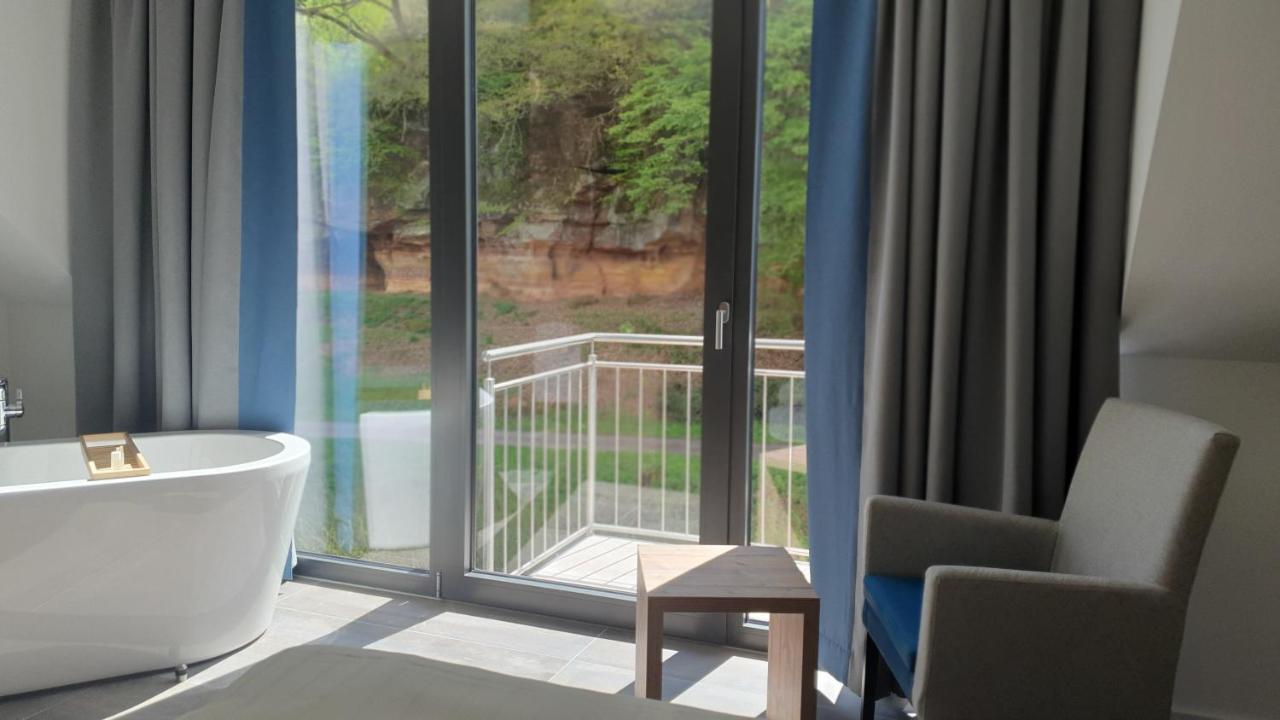 Landhotel Weihermuehle Thaleischweiler-Froschen ภายนอก รูปภาพ