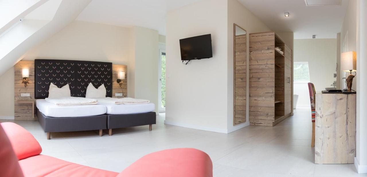 Landhotel Weihermuehle Thaleischweiler-Froschen ภายนอก รูปภาพ