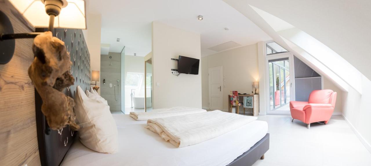 Landhotel Weihermuehle Thaleischweiler-Froschen ภายนอก รูปภาพ