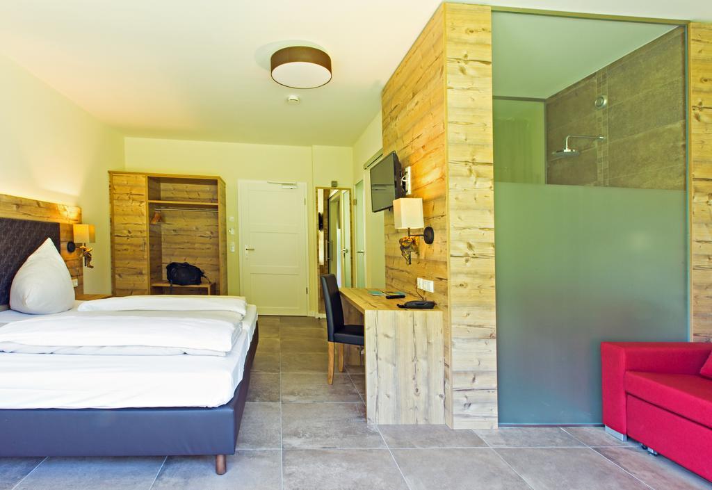 Landhotel Weihermuehle Thaleischweiler-Froschen ห้อง รูปภาพ
